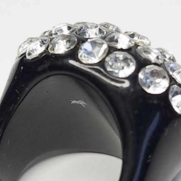 Black Rhinestone Cocktail Ring - Picture 4 of 4
